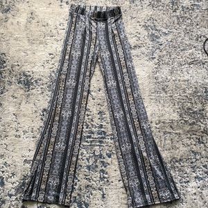 Wide leg floral print pants